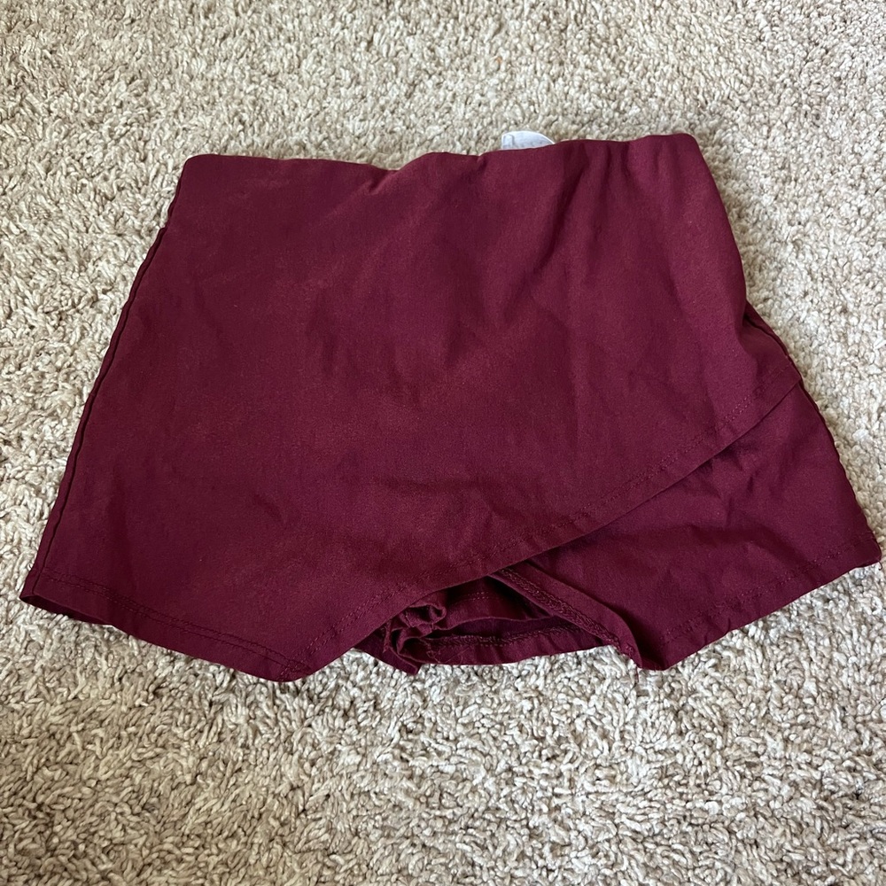 American threads burgundy skort